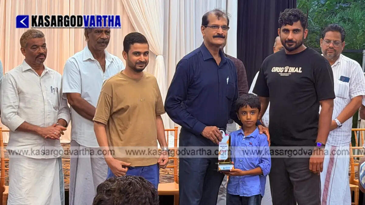 Abdul Khader Najwan at the function