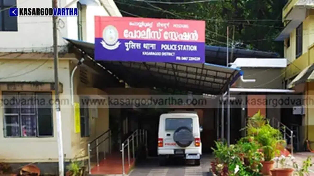 Image Representing Dramatic Scenes at Kanhangad Court; Impersonator Caught Appearing for Accused in Drunk Driving Case