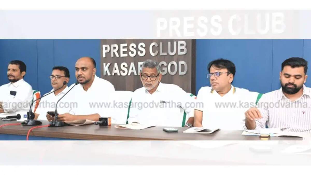 Organizers at the press meet announcing Speedway International Group Education Awards.