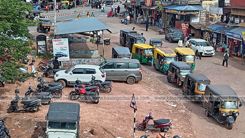  Unfinished construction site of Kumbla Bus Stand Shopping Complex