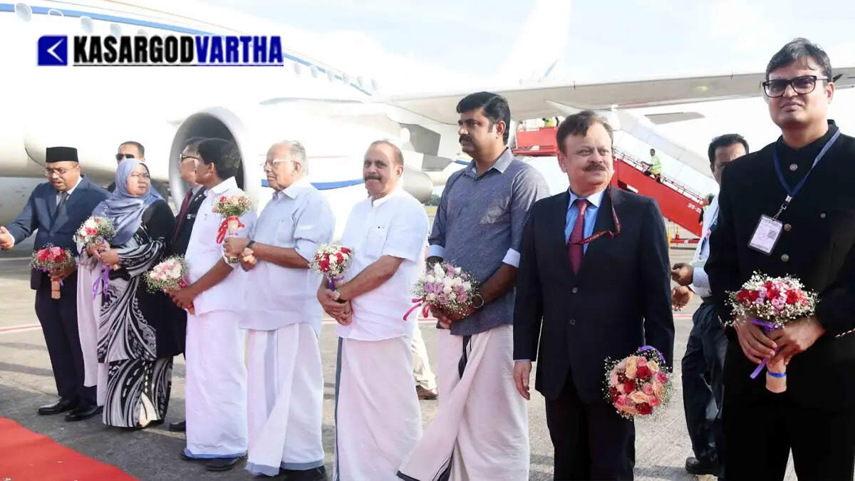 Image of meeting context with Grand Mufti Kanthapuram A.P. Aboobacker Musliyar