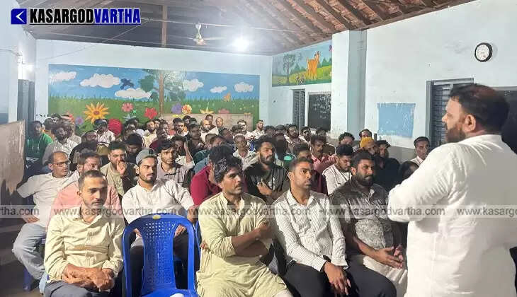 SDPI State General Secretary K.K. Abdul Jabbar addressing a party meeting in Kasaragod.