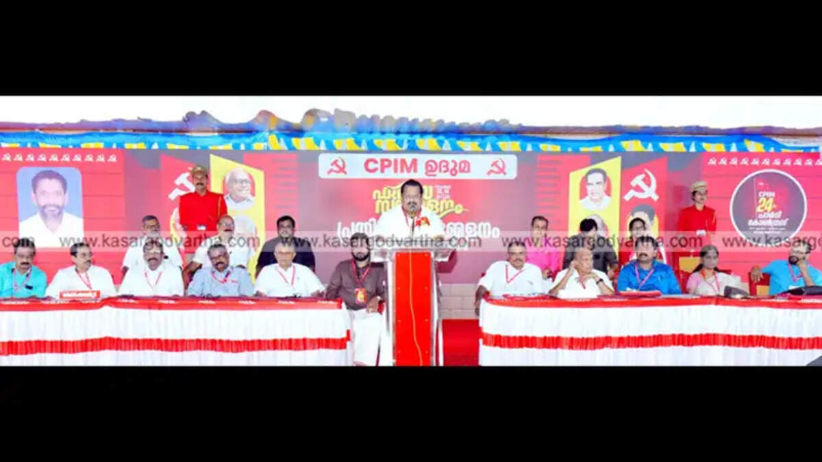  E.P. Jayarajan addressing cpm conference in Uduma