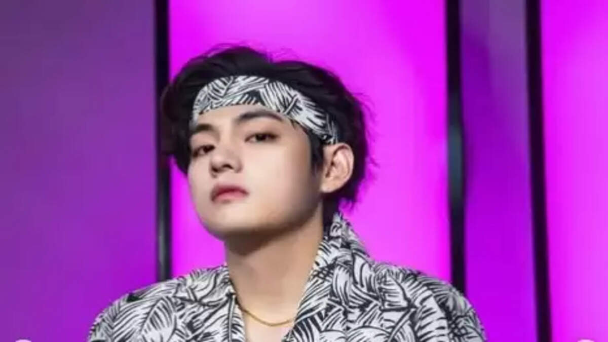 Hrithik Roshan makes it again to the list of world's most handsome men; BTS' Kim Tae Hyung tops the list