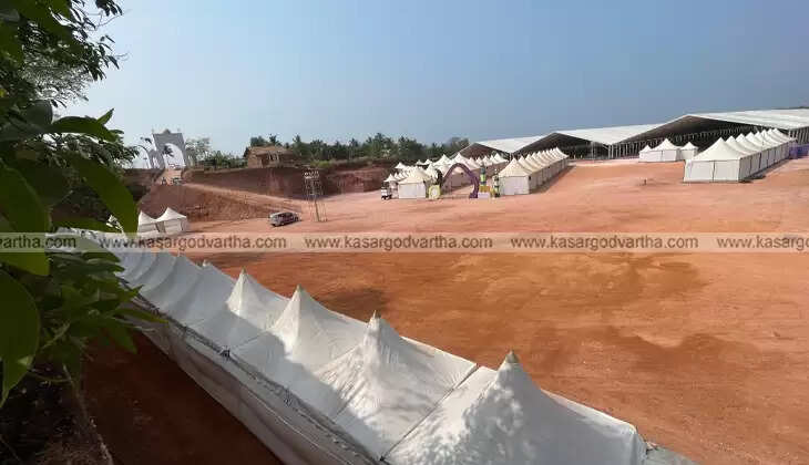 Large pandal and entrance of the Samastha Centenary International Conference in Kuniya.