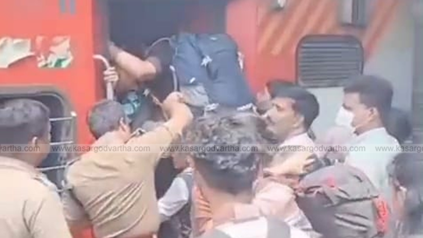 Extremely crowded train compartment in Kerala railway
