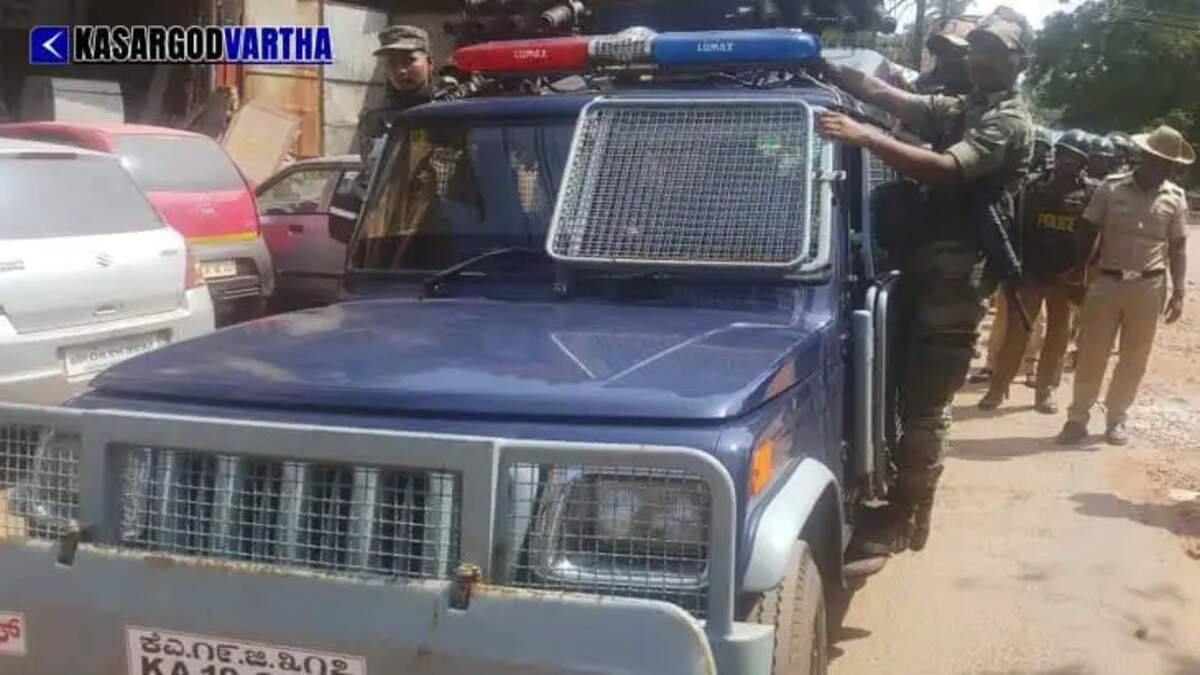 Malayali woman allegedly molested in Bengaluru; accuses Madivala police of delaying case registration.