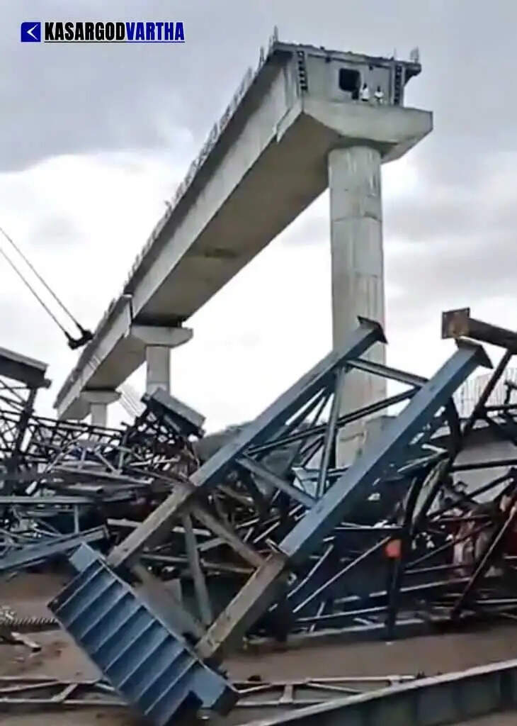 Under-construction bridge collapses in UP's Hamirpur; 6 sleeping workers died.