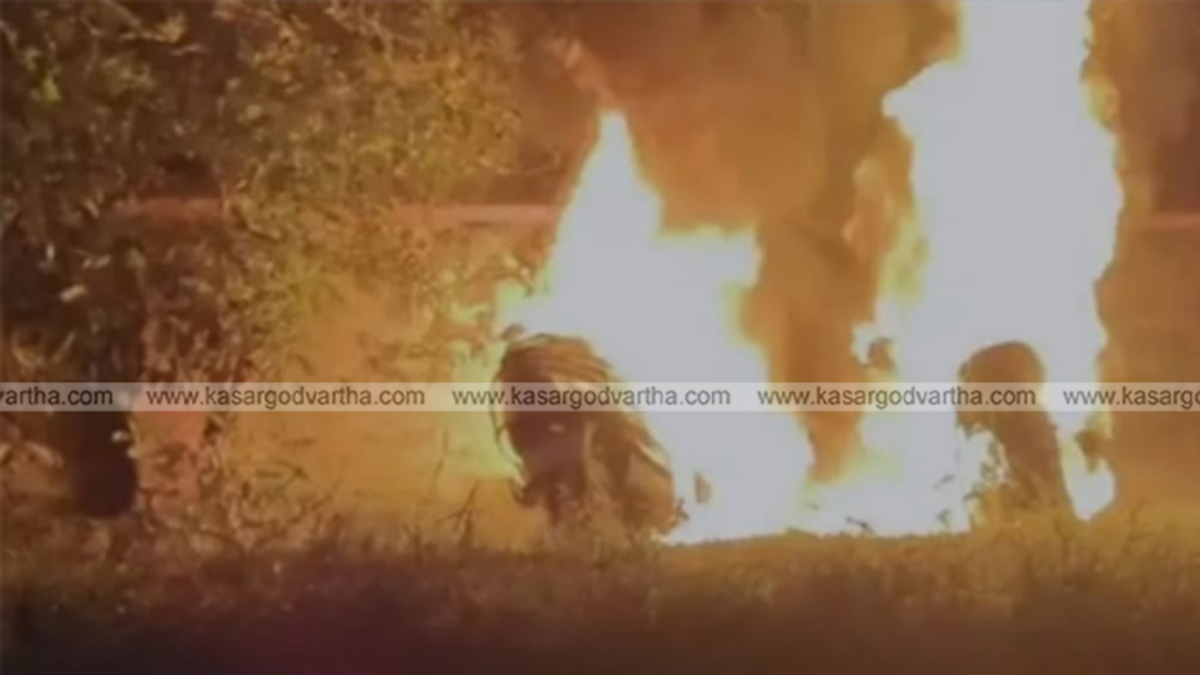 Two motorbikes completely burnt by fire in Udupi