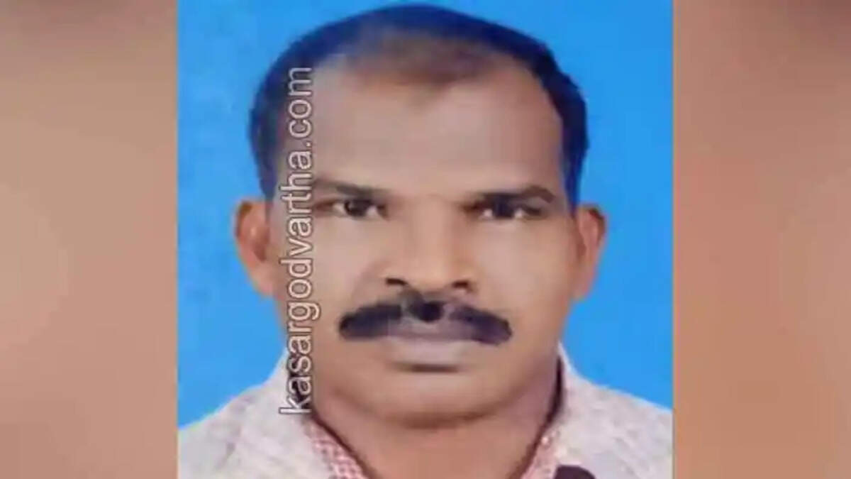 police officer dies in train