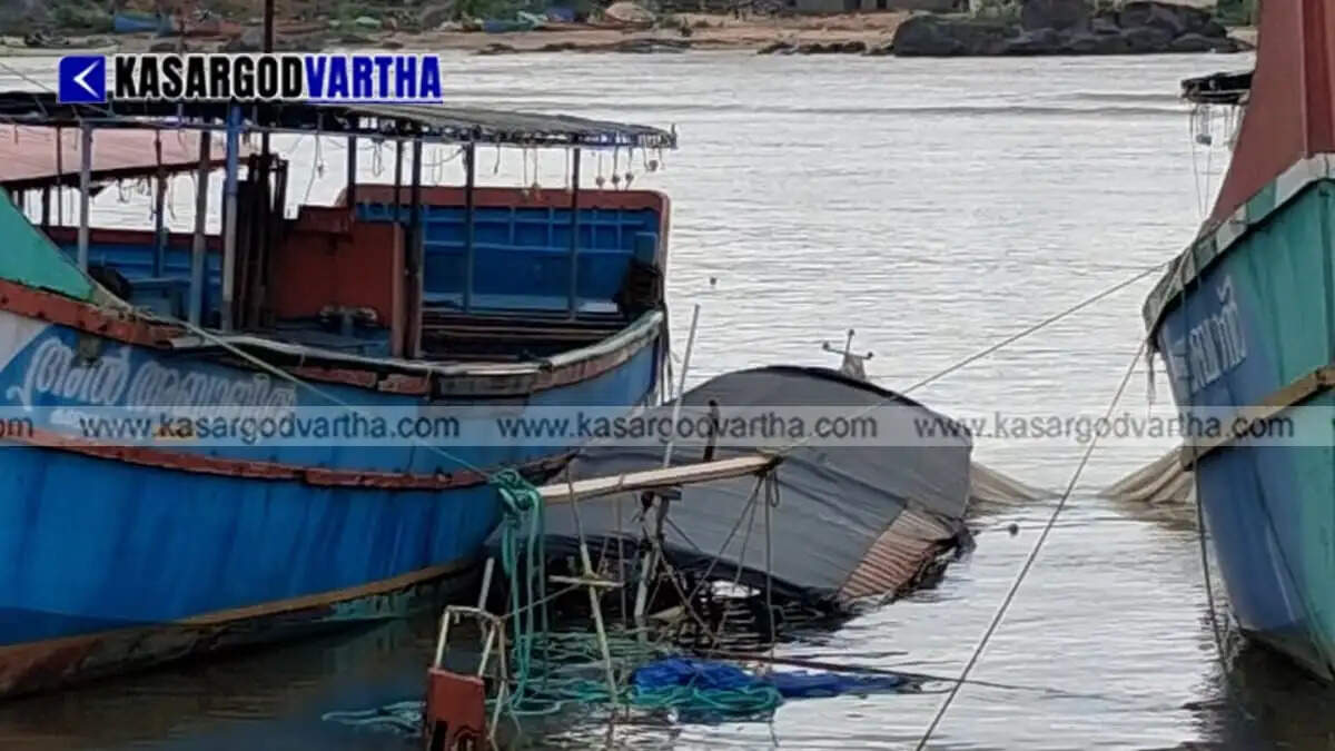 Fiber boat named 'Sakhavu' sinks at Manjeshwar harbor; owner estimates loss of lakhs.
