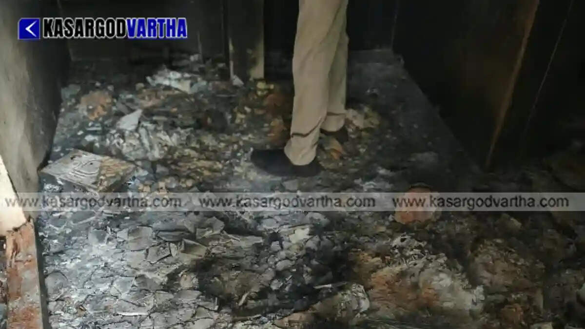 House of accused in attacking case set on fire in Ambalathara; lack of CCTV challenges police investigation