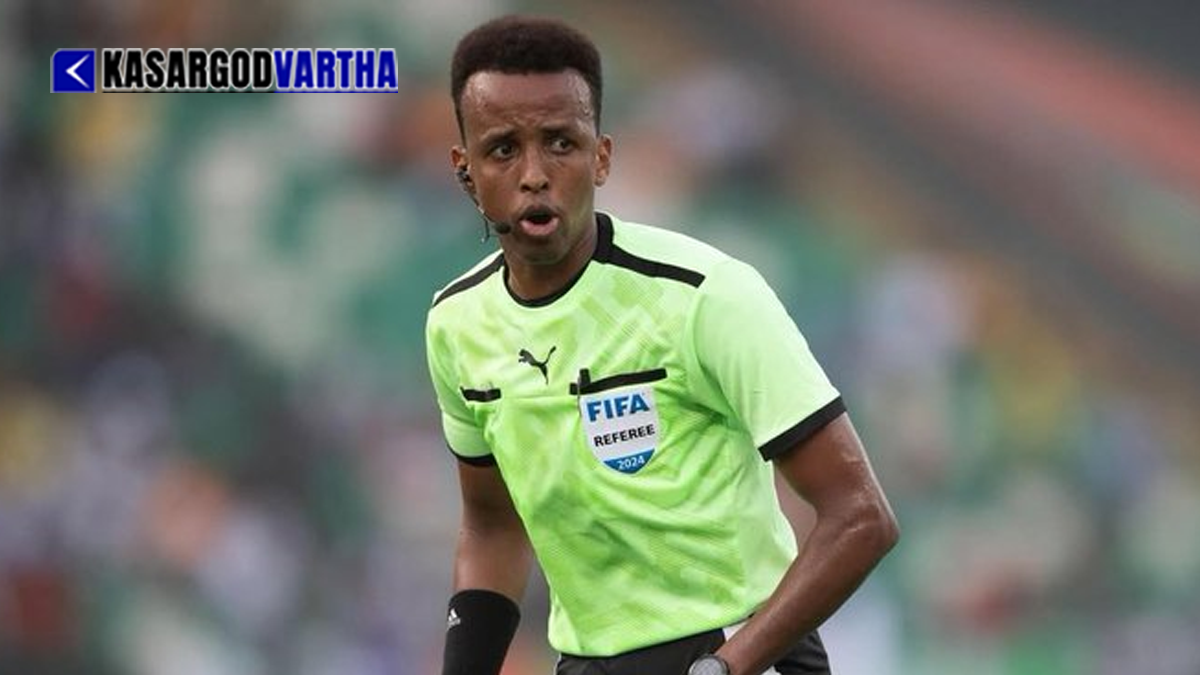 Omar Abdulqadir Arthan, the Somali referee, on the field.