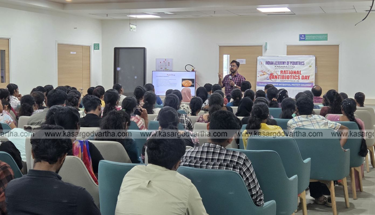 Dr. Mahin P Abdulla speaking at the Rational Antibiotic Day event in Kasaragod.