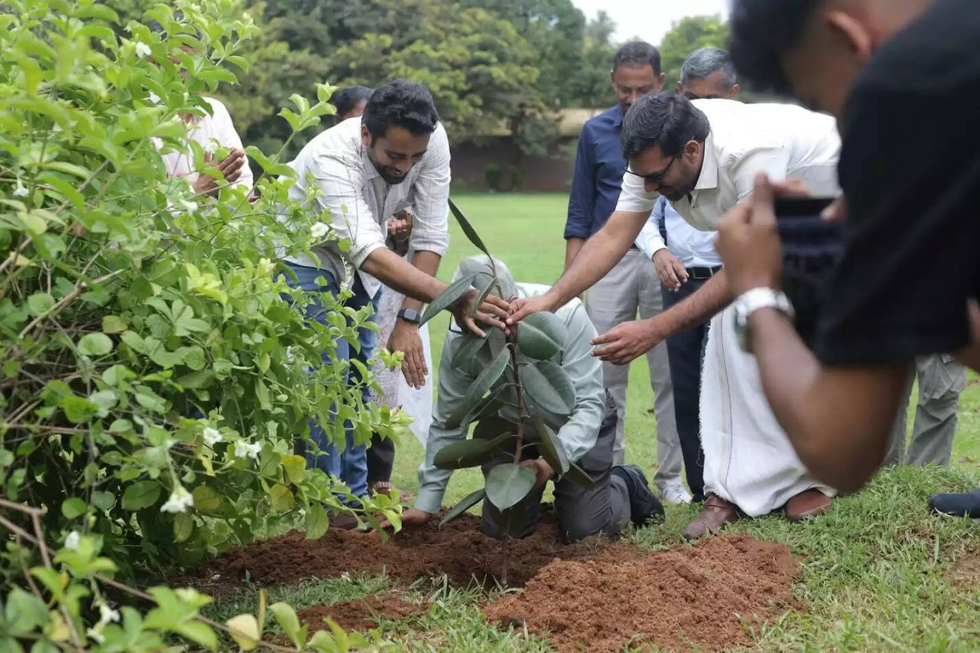 Kerala Chief Secretary A Jayathilak reviews tourism development in Kasaragod.