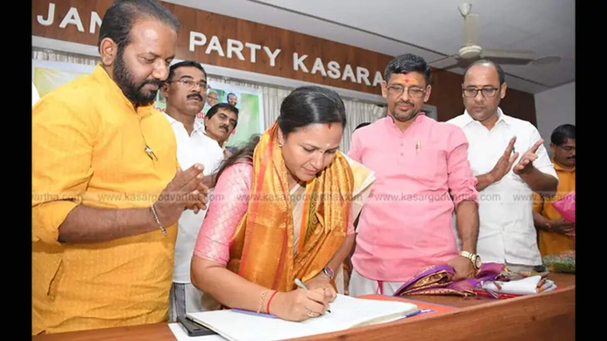 ML Ashwini, BJP, Kasargod, District President, Political Leadership