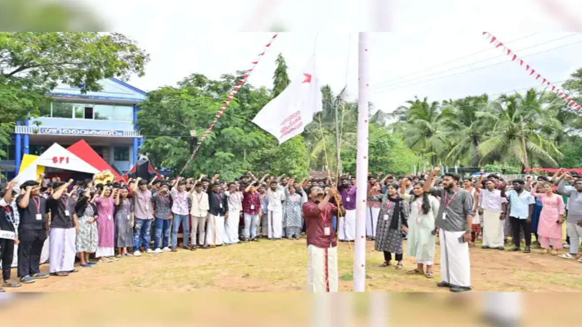 sfi demand to allot additional seats and batches for plus on