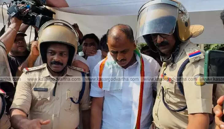 kumbla arikkady toll protest collector meeting fails akm