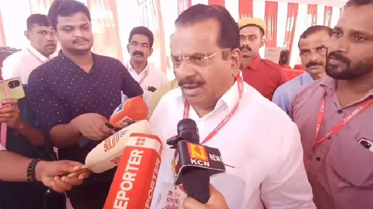 ep jayarajan defends pinarayi vijayans criticism of sadikal