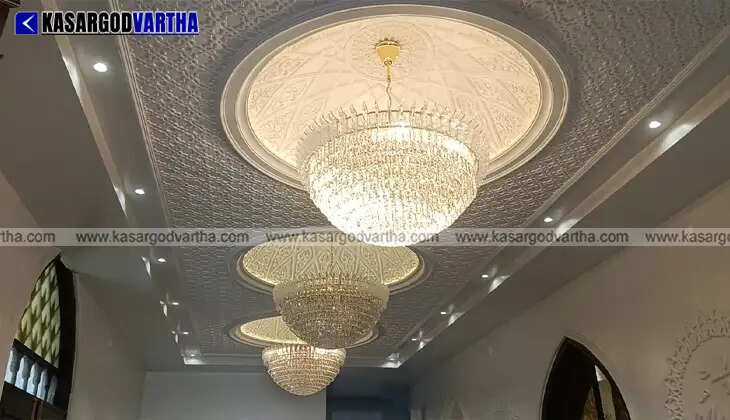 Interior view of the glass dome at Adukkathbayal Muhiyudheen Juma Masjid showing intricate details