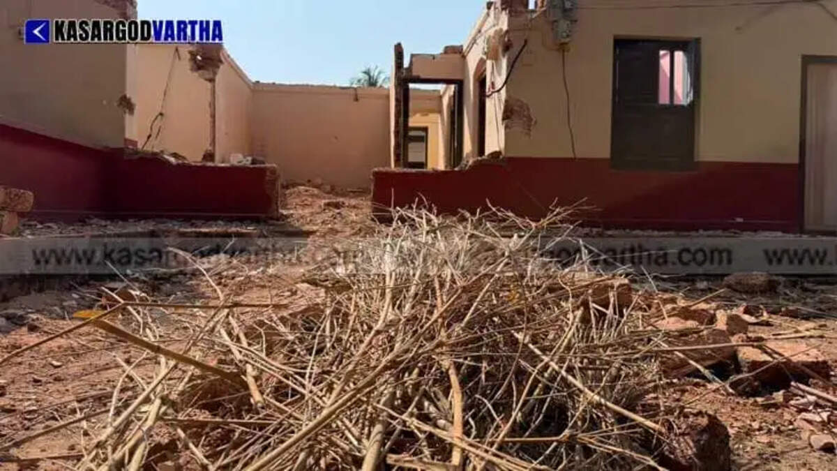  120-Year-Old House Demolition in Kasaragod Reveals Ancient Eco-Friendly Construction Brilliance