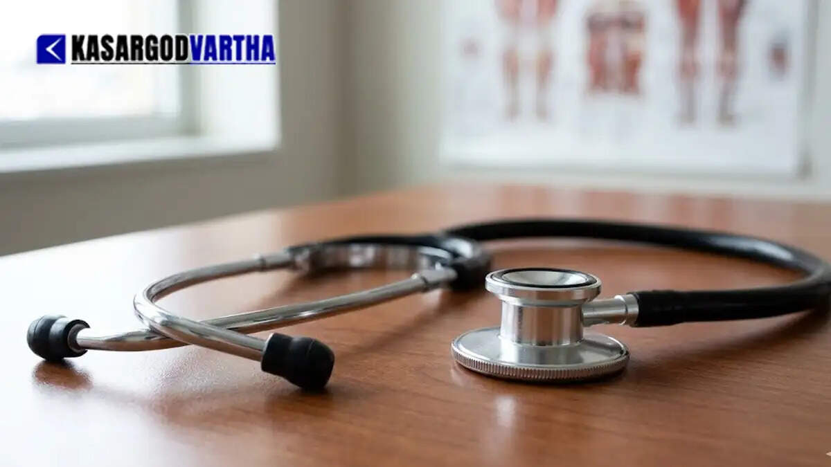 Image Representing Private practice while receiving Non-Practicing Allowance: Around 200 government doctors under Vigilance radar.