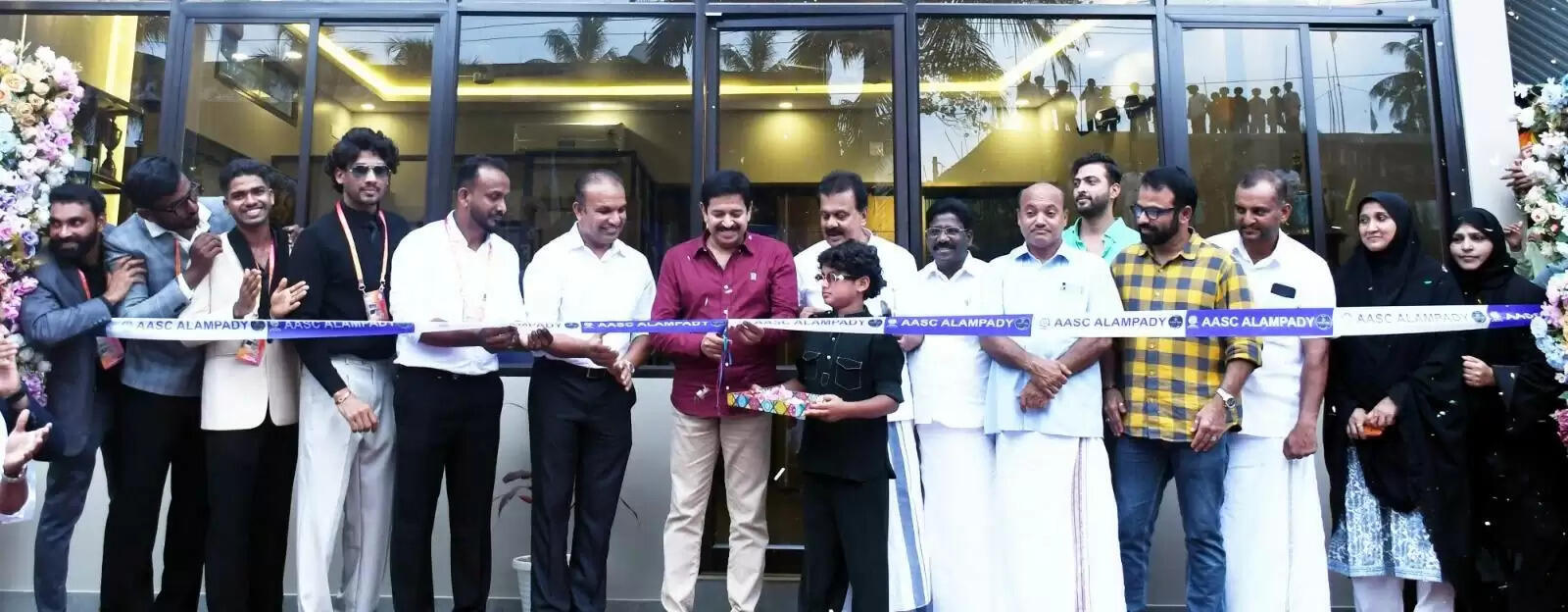 Gopinath Muthukad inaugurating ASK Alampady new building