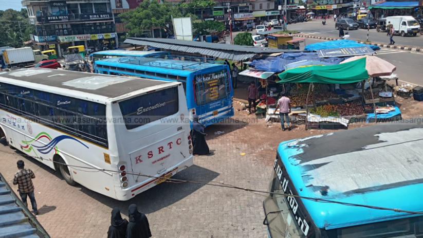  People marching in protest with banners against traffic reform