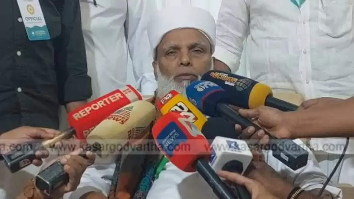 Munambam is Waqf Land, Says Umar Faizy Mukkam
