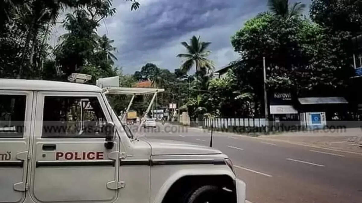 Image Representing Police CPO in Custody After Drunk Driving Car Hits Three Vehicles in Malappuram Pandikkad