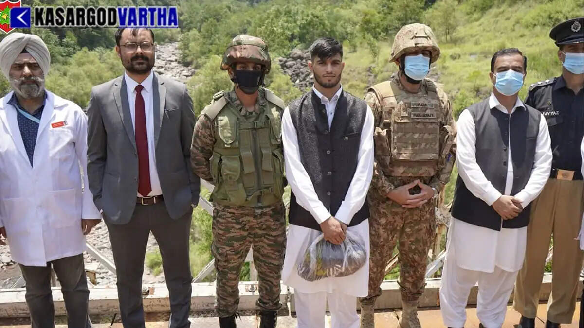  Indian Army repatriates 22-year-old Pakistani man who crossed LoC to meet his girlfriend