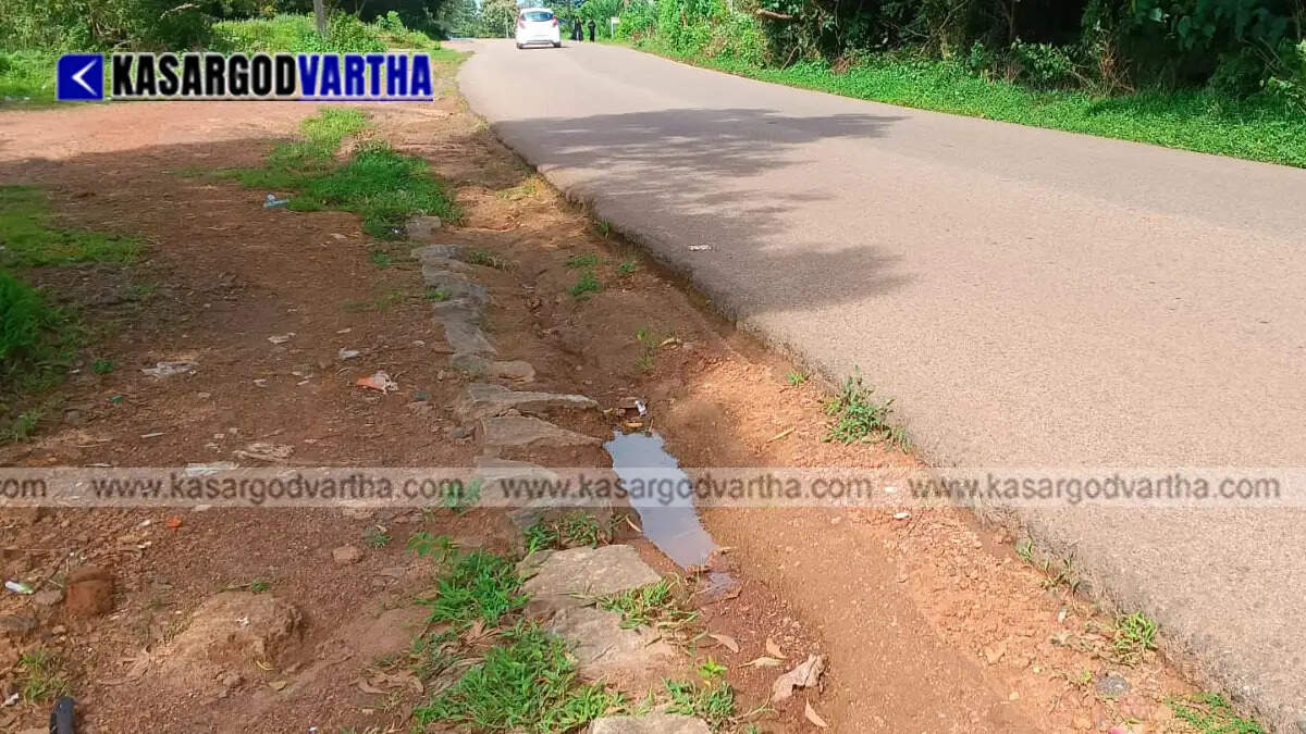Representational image of road soil erosion and damaged road edges