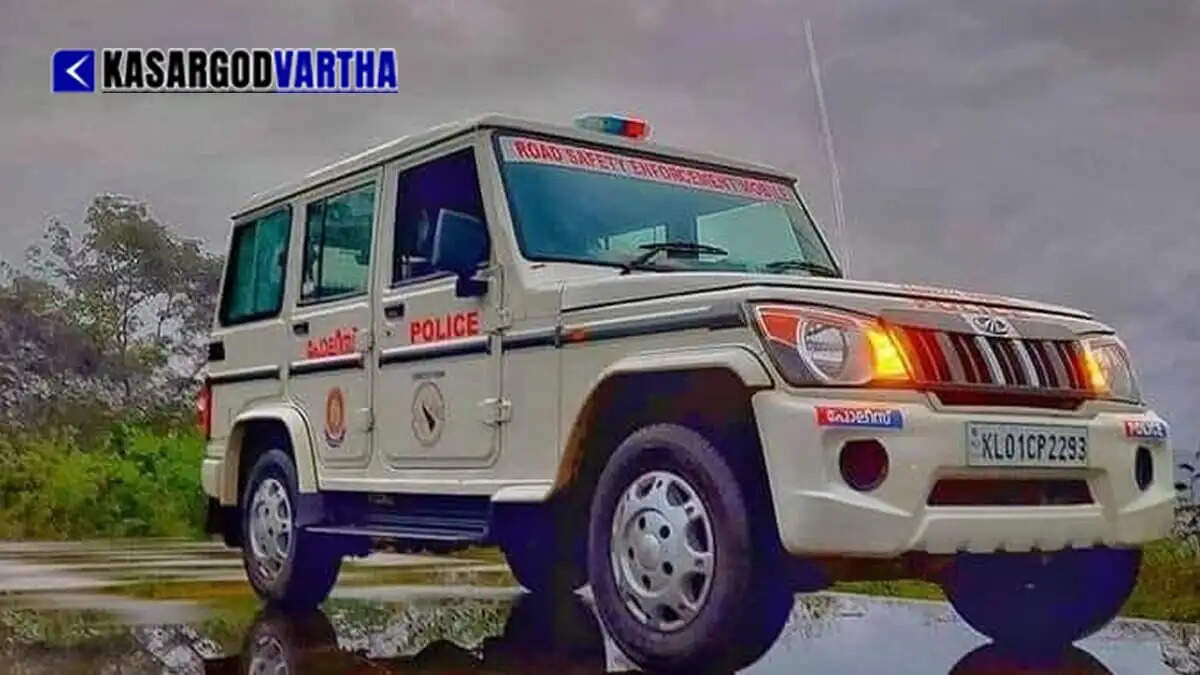  Image Representing Car hits students crossing the road near school in Mulleria: Two injured; case registered against driver.