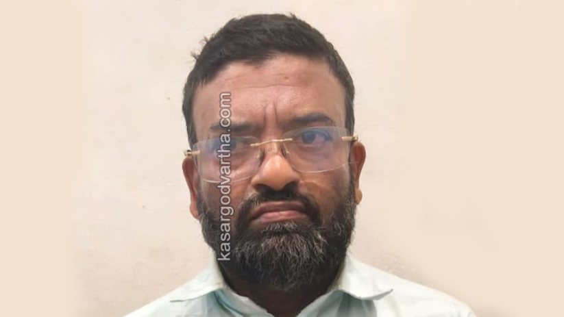 Burnt car near mosque in Kasaragod