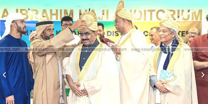 KMCC Greeting Gala Dubai, office bearers, Arabian attire