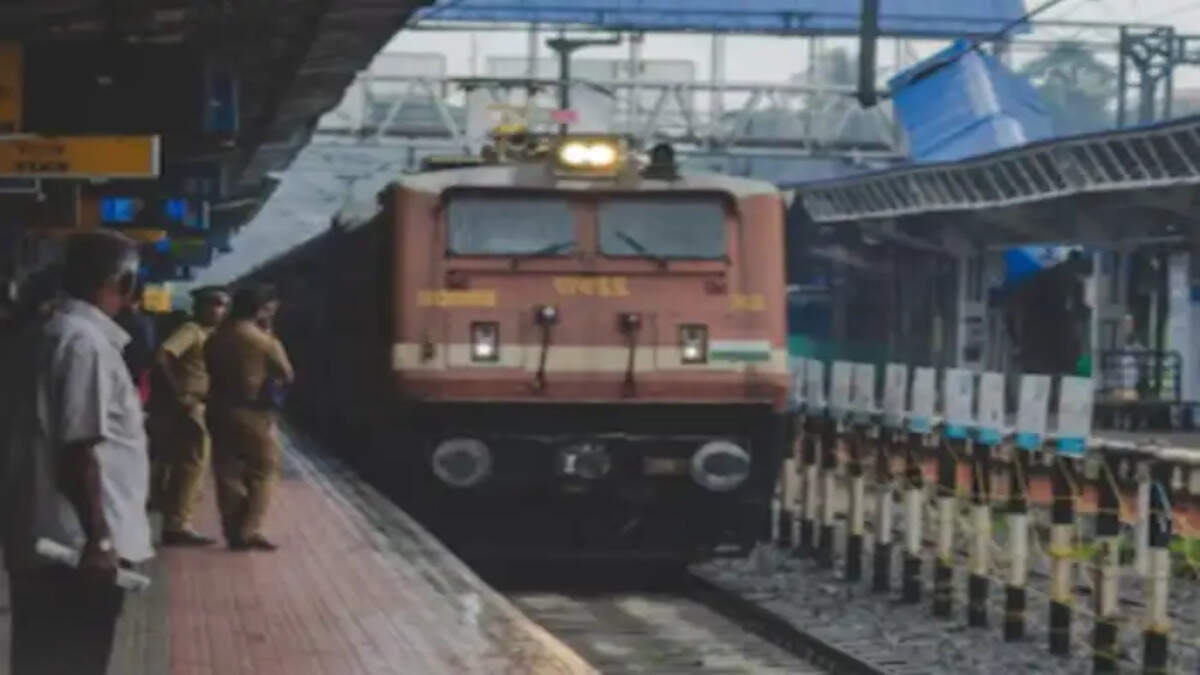shornur-kannur passenger 