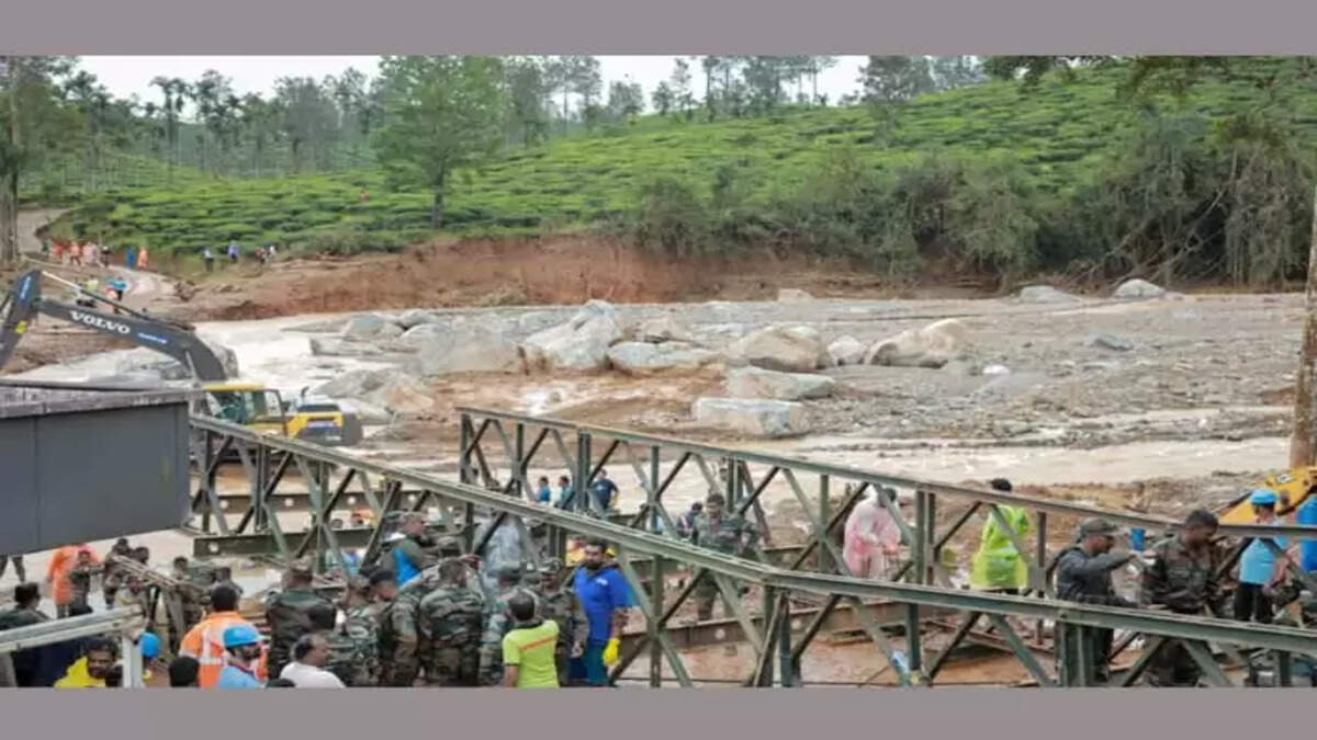 Landslide Disaster in Wayanad: Rescue Efforts on Third Day, Wayanad Landslide, Kerala, Rescue Operations, Disaster Relief, India, Natural Disaster.