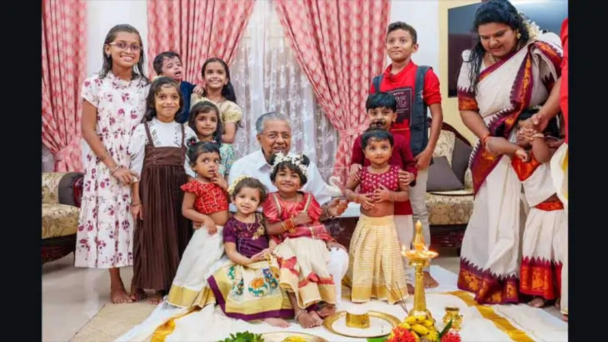 Thousands of children in Kasaragod participate in Vijayadashami celebrations, marking the beginning of their educational journey