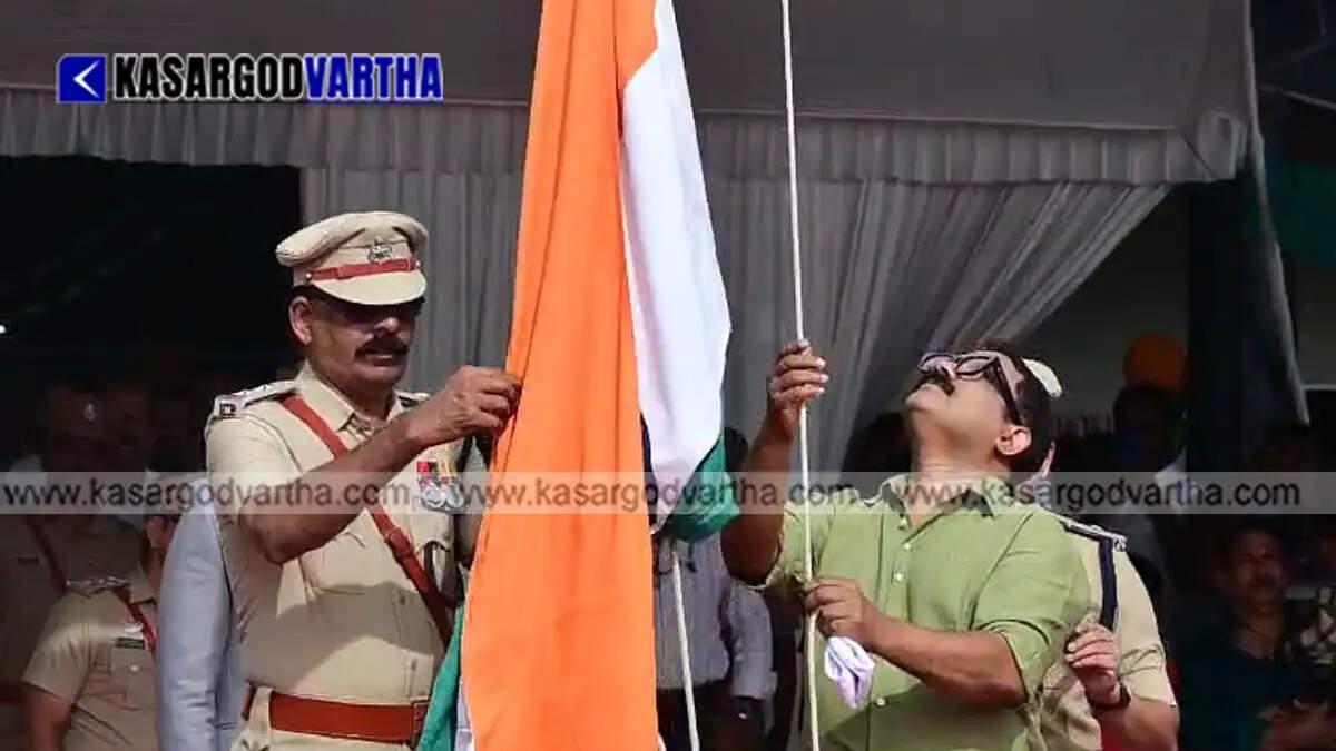 Representational image of Minister K M Shaji hoisting the national flag
