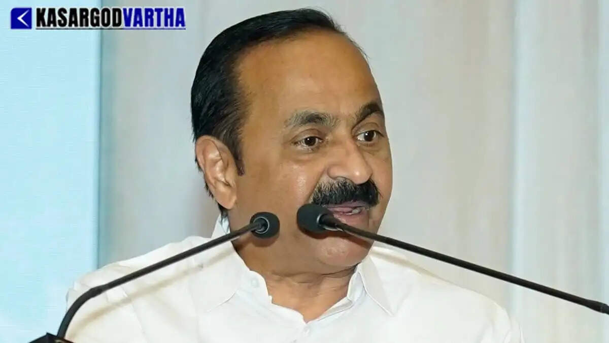 Leader of Opposition VD Satheesan announces KSFE 'Pink Chitty' for women to invest KSRTC free travel savings