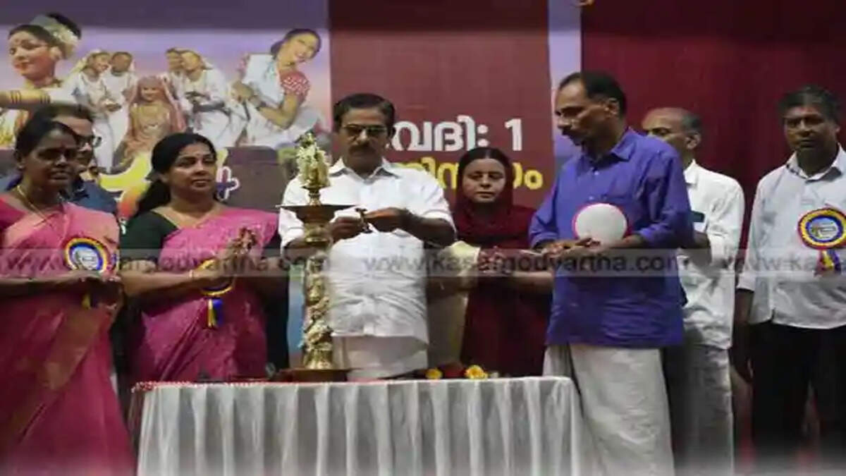 kudumbashree kasaragod district art festival continues&nbsp;