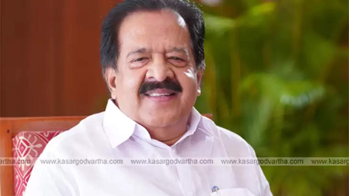Ramesh Chennithala addressing media in Kasaragod, speaking about the Nilambur by-election and the Adani ship accident controversy.