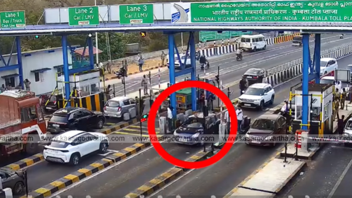 Vehicles waiting at the Arikady Toll Plaza in Kasaragod.