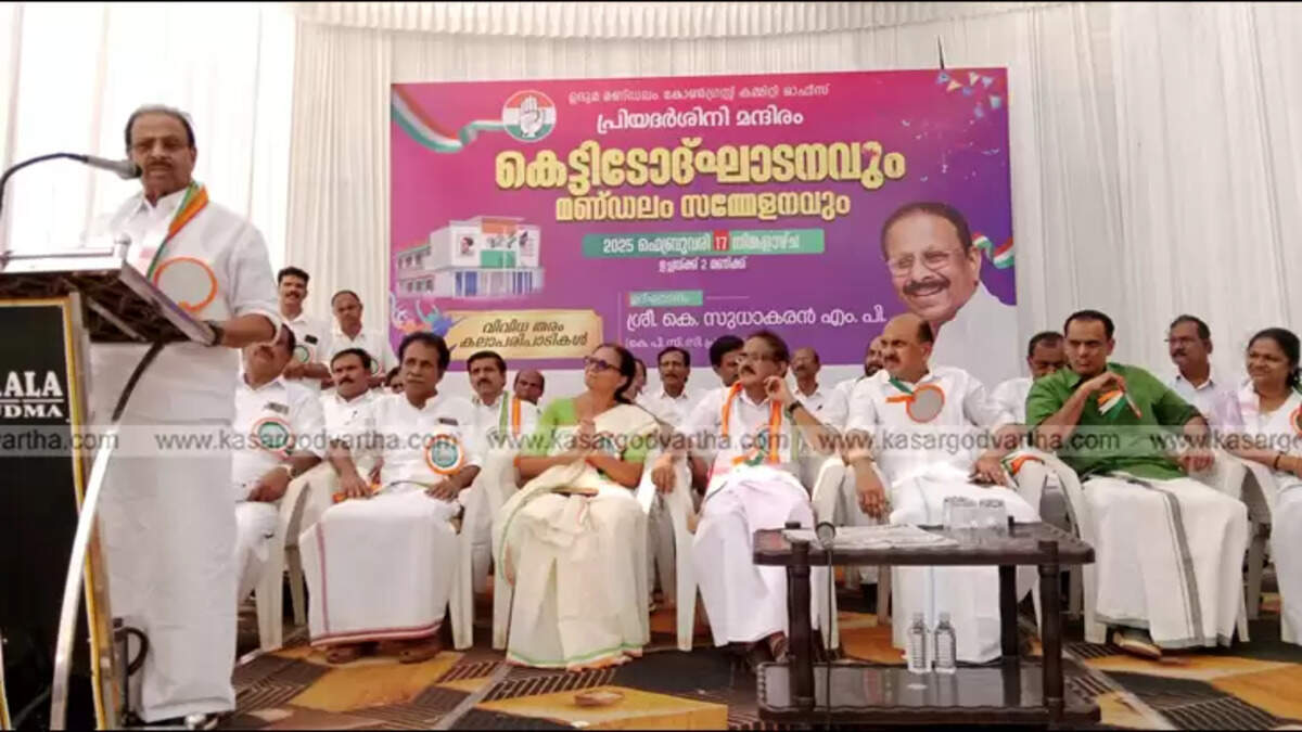  K Sudhakaran inaugurates Congress office in Udhuma, Kerala.