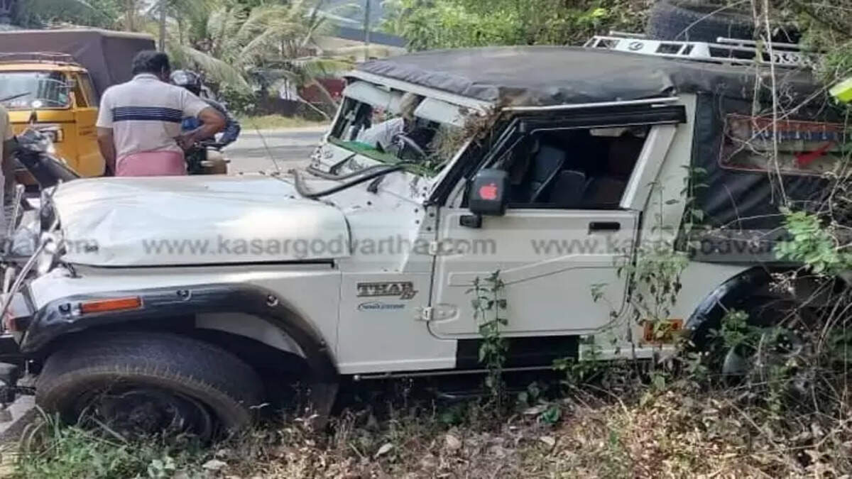 Vellarikkundu: Two Injured were Jeep overturned, Vellarikkundu News,&nbsp;Two, Injured&nbsp;
