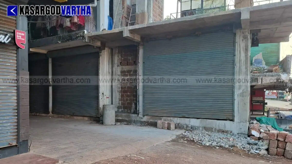 Panchayat president stops illegal constructions at 4 locations in Uppala during Navaratri holidays