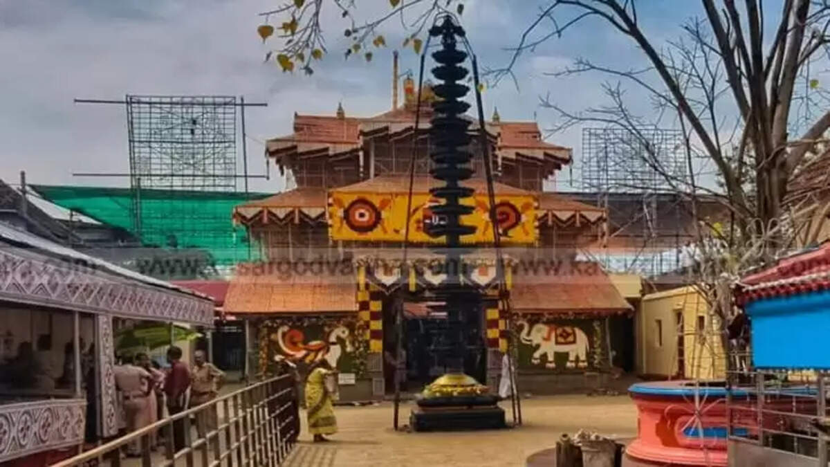 Former Vigilance Officer Alleges Attempted ₹100 Crore Sponsorship Fraud at Chottanikkara Temple Similar to Sabarimala Gold Scandal