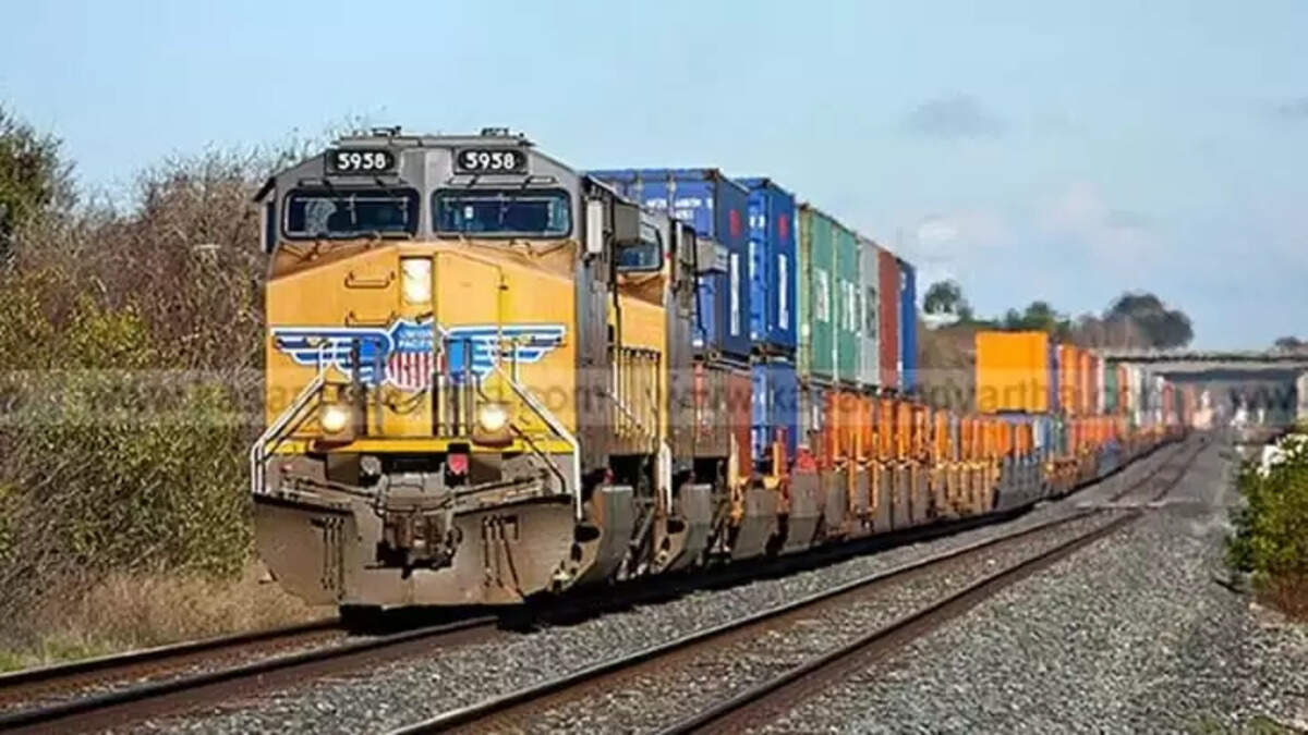 Image Representing Indian Railways Implements Luggage Limits