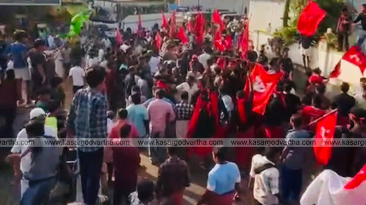  Leaders visiting injured people in hospital after Cheruvathur clash