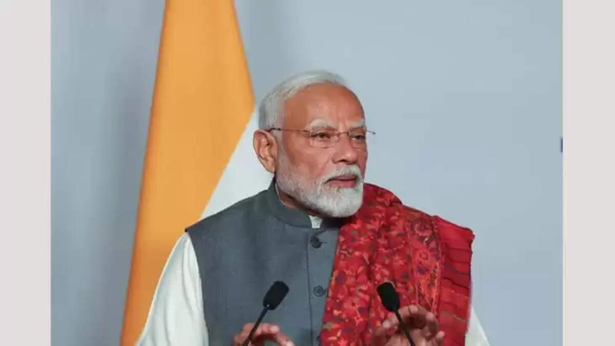 PM Modi&rsquo;s controversial remarks about Gandhi and Nehru in Parliament